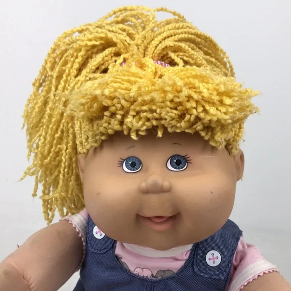 Cabbage Patch doll - Picture 16 of 16